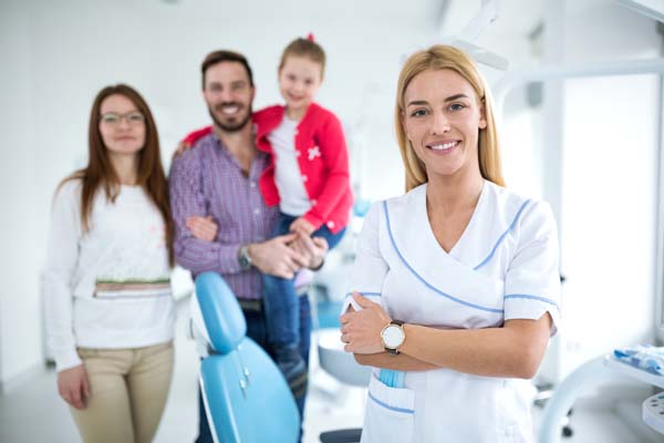 Your Child&#    ;s First Family Dentist Visit