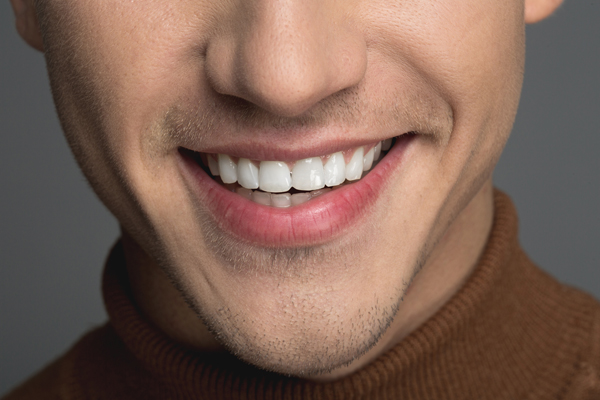 Take Home Teeth Whitening Trays Vs  Over The Counter Whitening Products