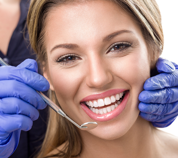 Tyler Teeth Whitening at Dentist